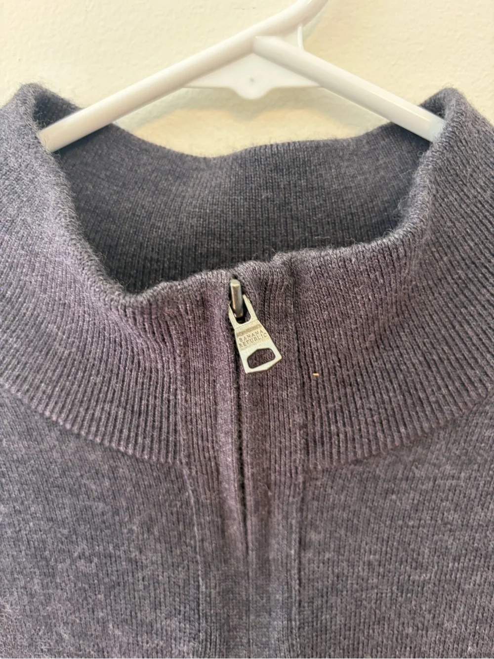 Banana Republic Sweater Mens XL Baruffa 100% Extra Fine Merino Wool 1/4 Zip Gray